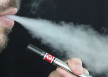 dispositivos eletrônicos de fumar, DEFs, vapes