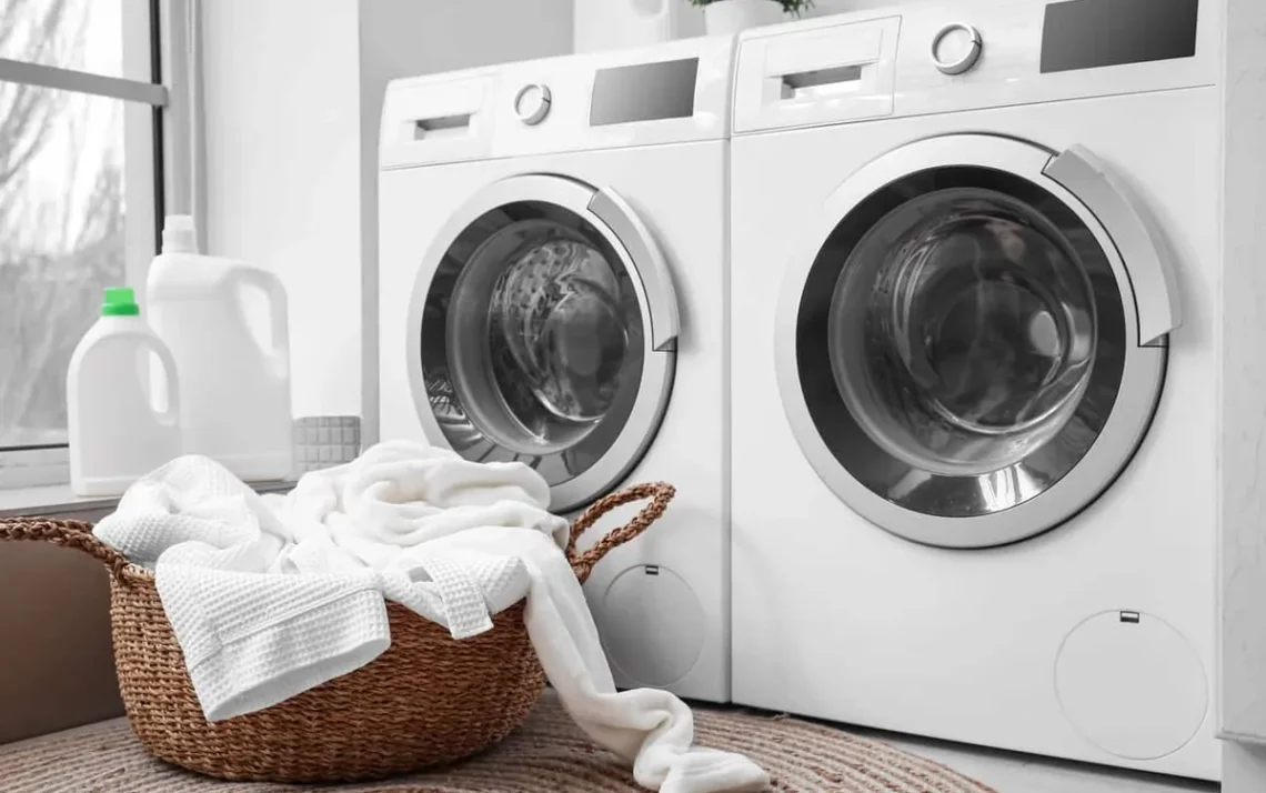 lavadora e secadora, máquina de lavar, máquina de secar, lava-secas;
